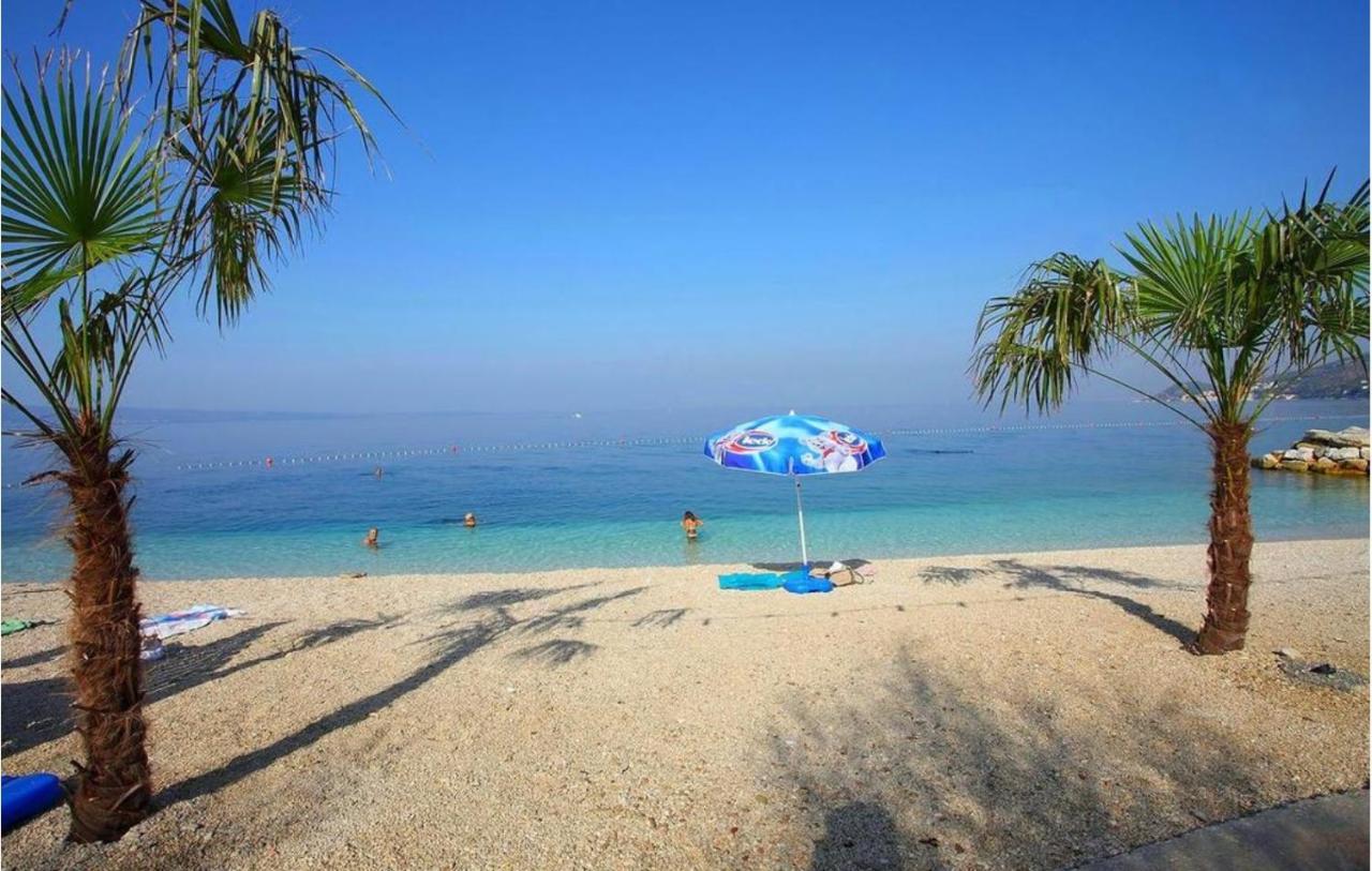 Apartments 20 Meters From The Beach 耶塞尼采 外观 照片